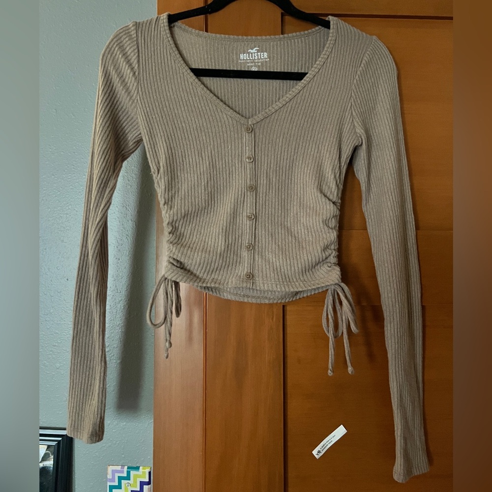 Hollister Long Sleeve Baby Tee - Light Brown